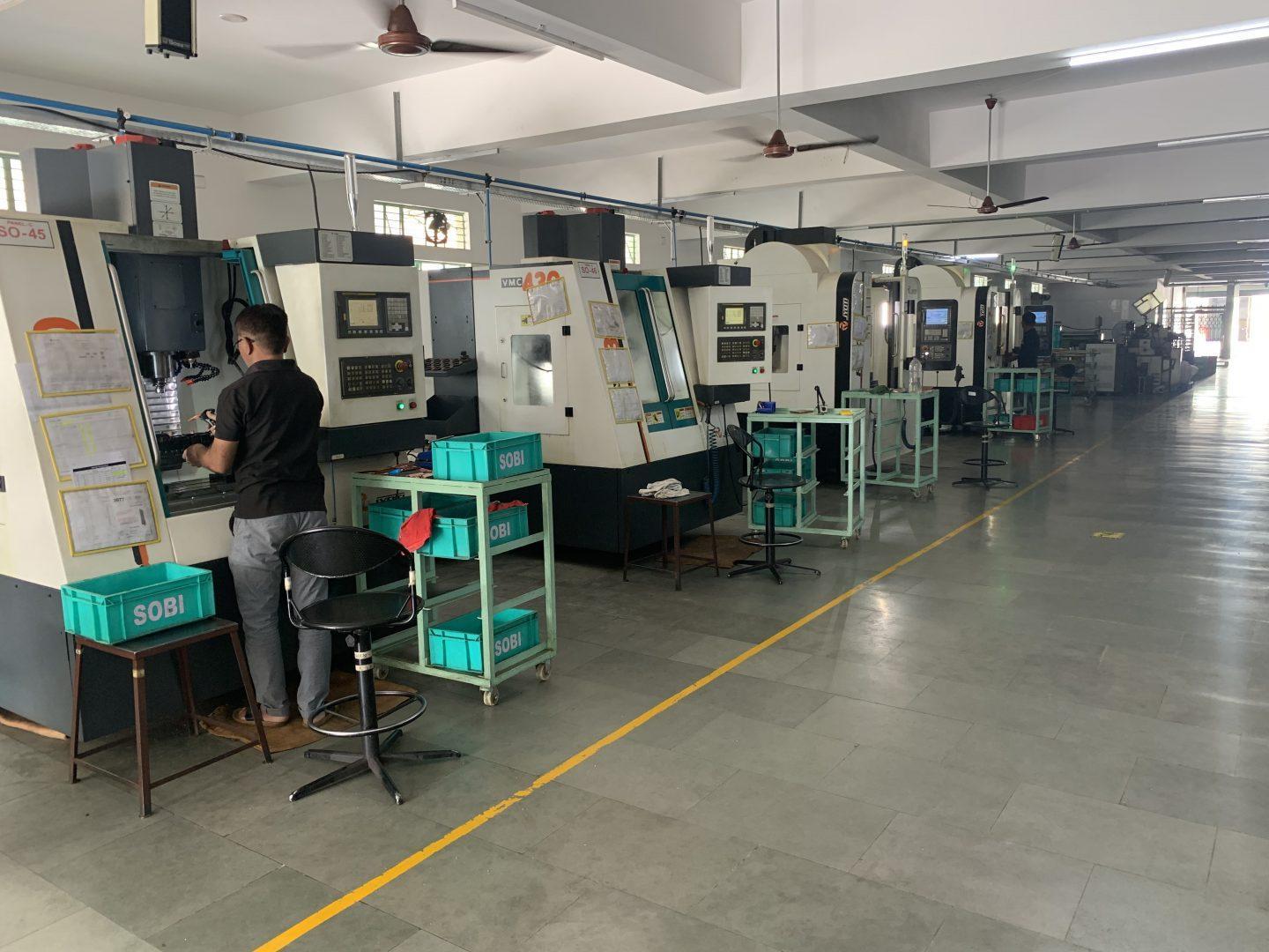 Mehrspindelmaschinen beim indischen Produktionspartner Shiv Om Brass Industries