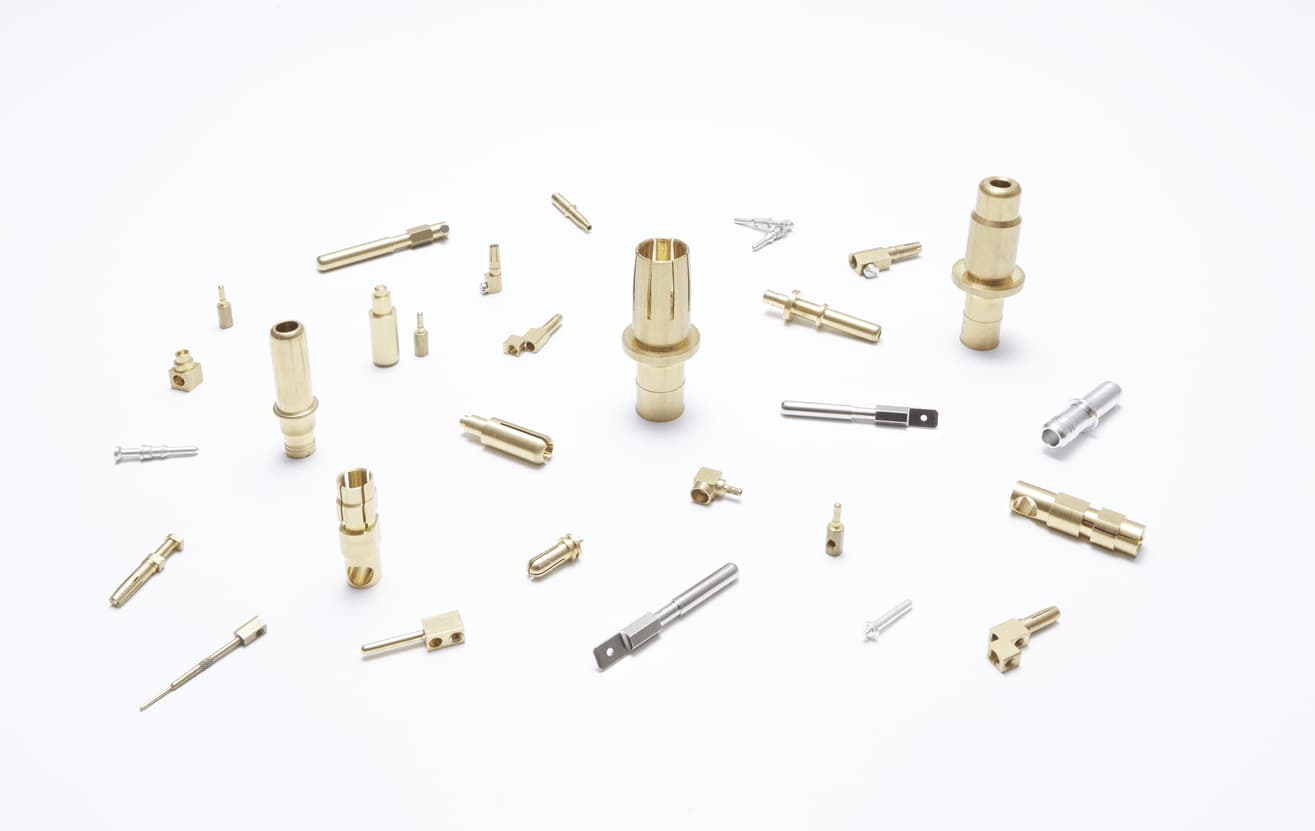 Beispiele für individuell gefertigte Stecker und Buchsen
